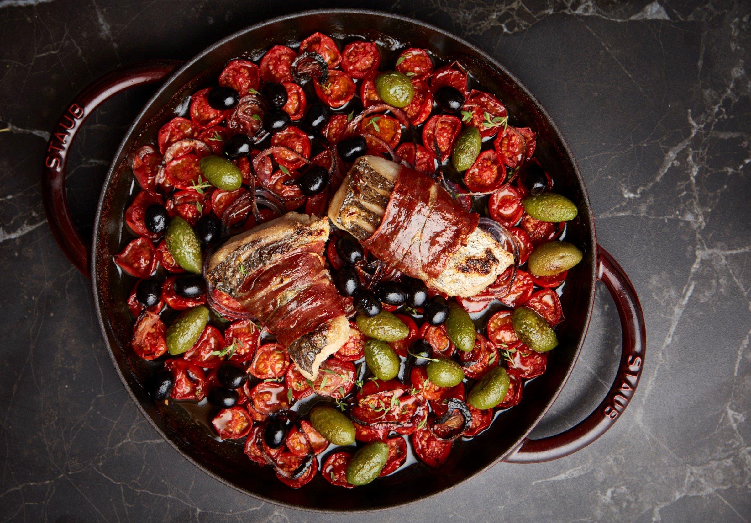 Zapečená treska s rajčaty a olivami podle Zdeňka Pohlreicha